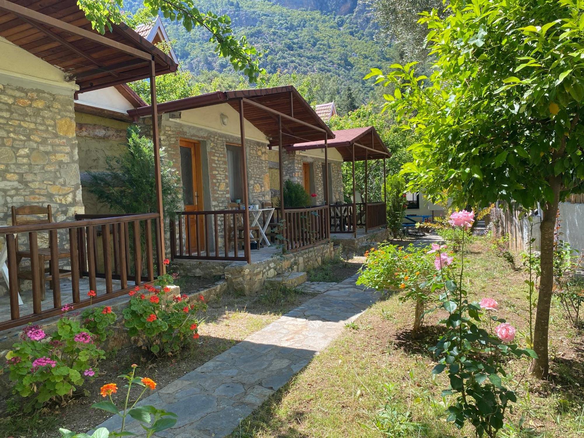 Kidrak Otel Montenegro-1 ファラリア エクステリア 写真