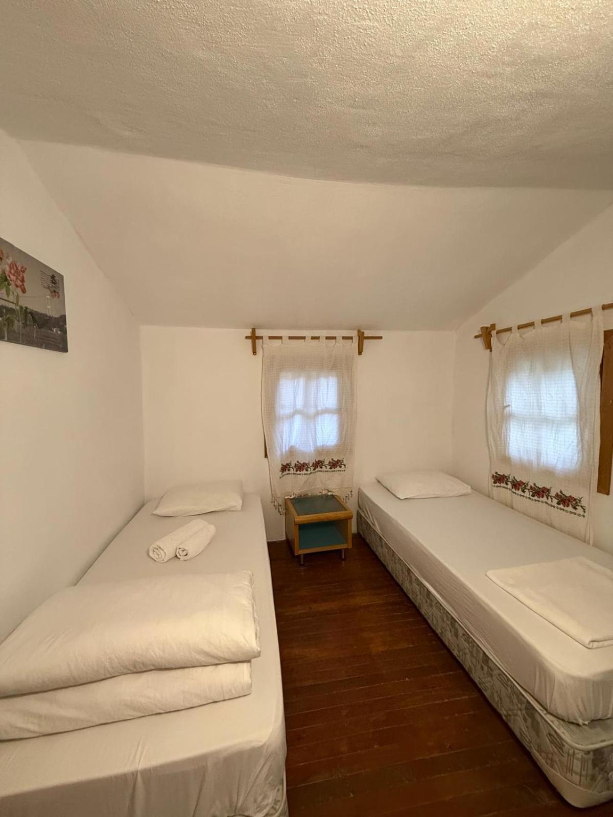 Kidrak Otel Montenegro-1 ファラリア エクステリア 写真